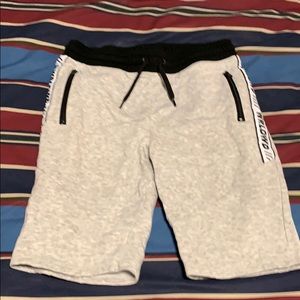 H&M shorts size small! Bargains accepted!